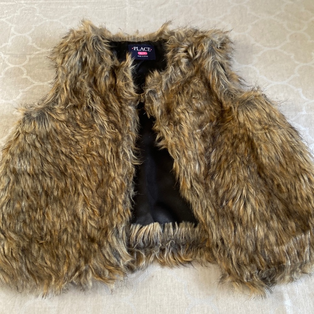 Children’s Place Faux Fur Vest Size XL